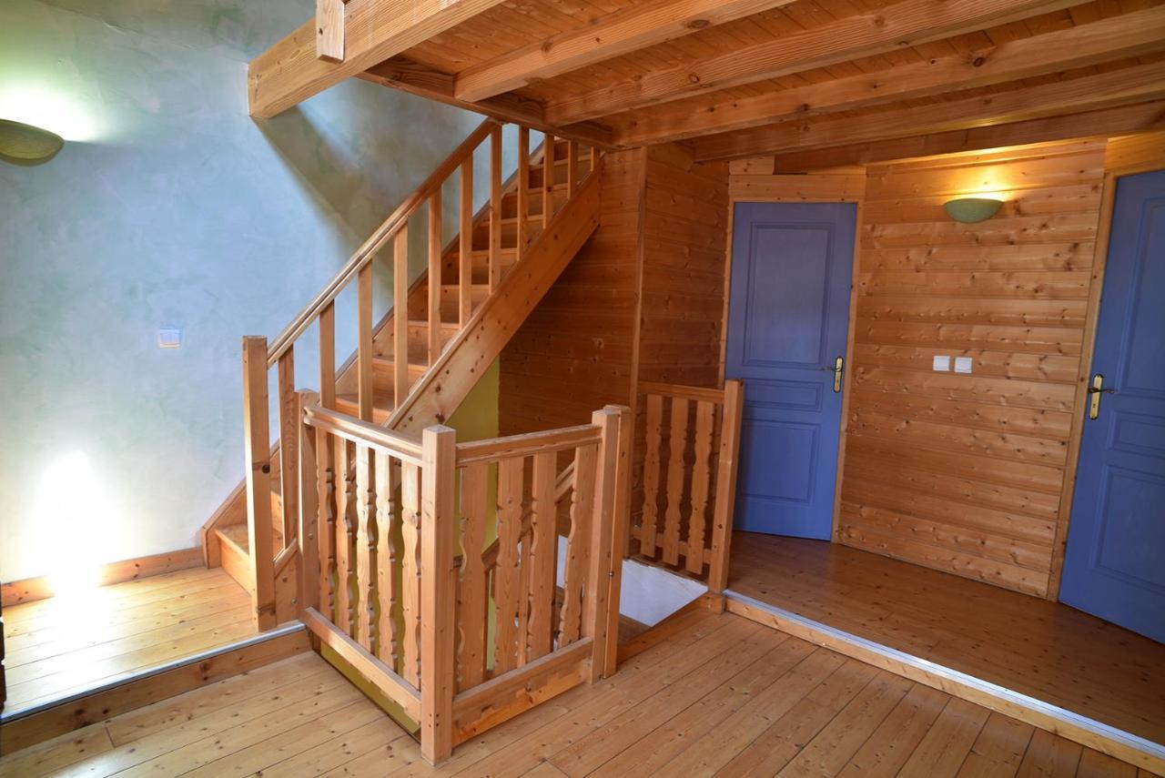 Gite Le Douglas, Vignoble Et Reculees Du Jura - Avec Sauna Lavigny エクステリア 写真