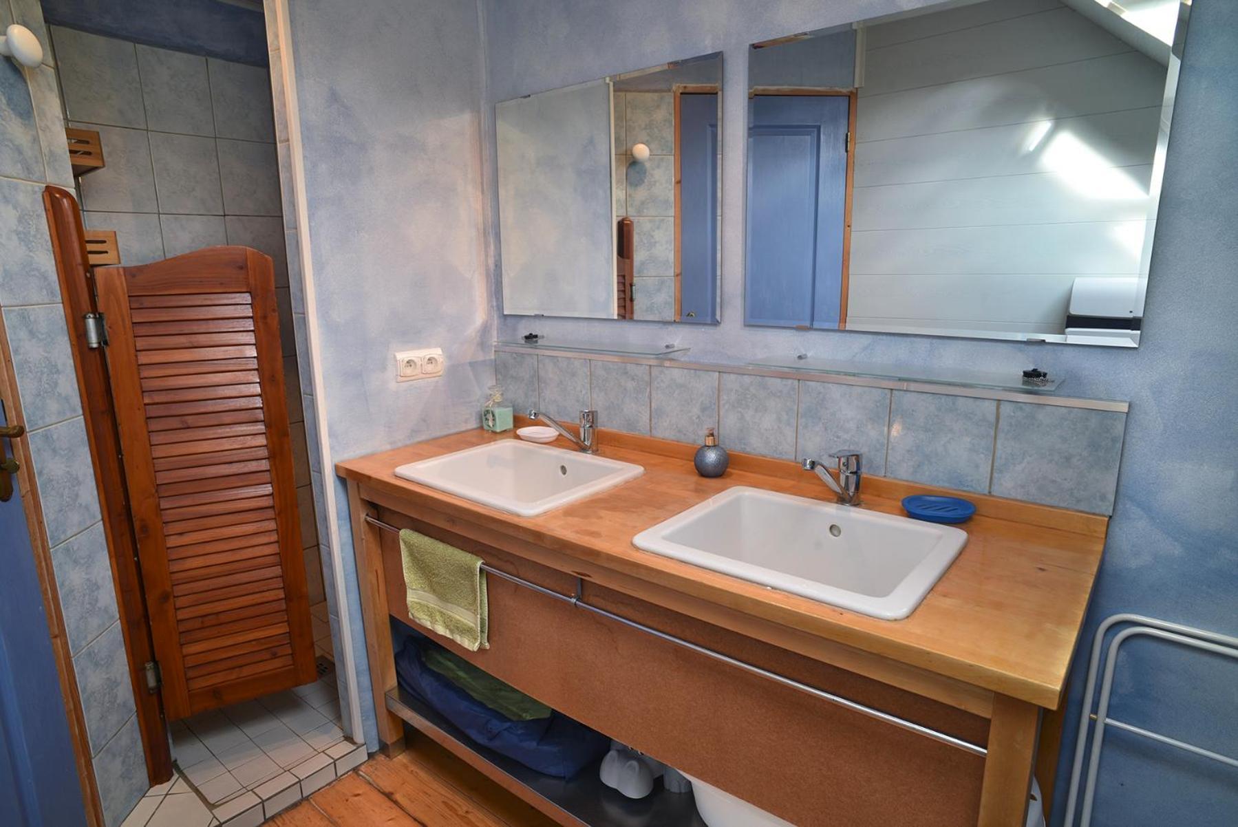 Gite Le Douglas, Vignoble Et Reculees Du Jura - Avec Sauna Lavigny エクステリア 写真