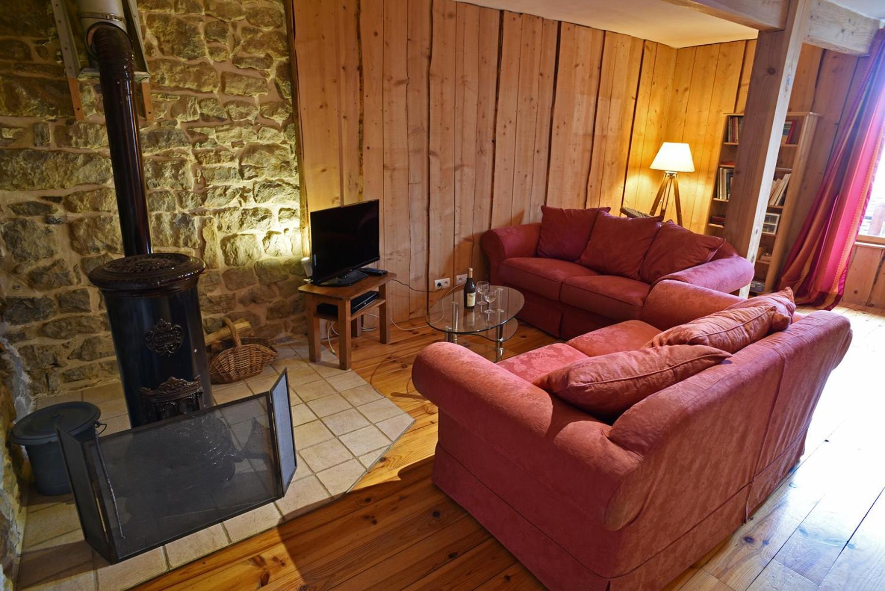 Gite Le Douglas, Vignoble Et Reculees Du Jura - Avec Sauna Lavigny エクステリア 写真
